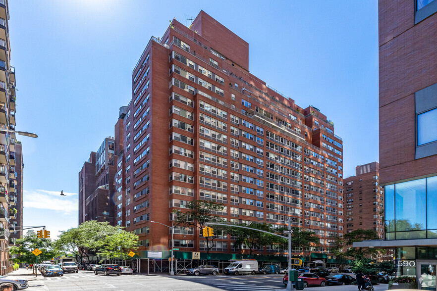 75 East End Ave, New York, NY for sale - Primary Photo - Image 1 of 1