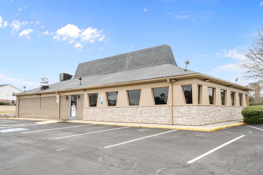 1301 Gum Branch Rd, Jacksonville, NC à vendre - Photo du bâtiment - Image 3 de 49