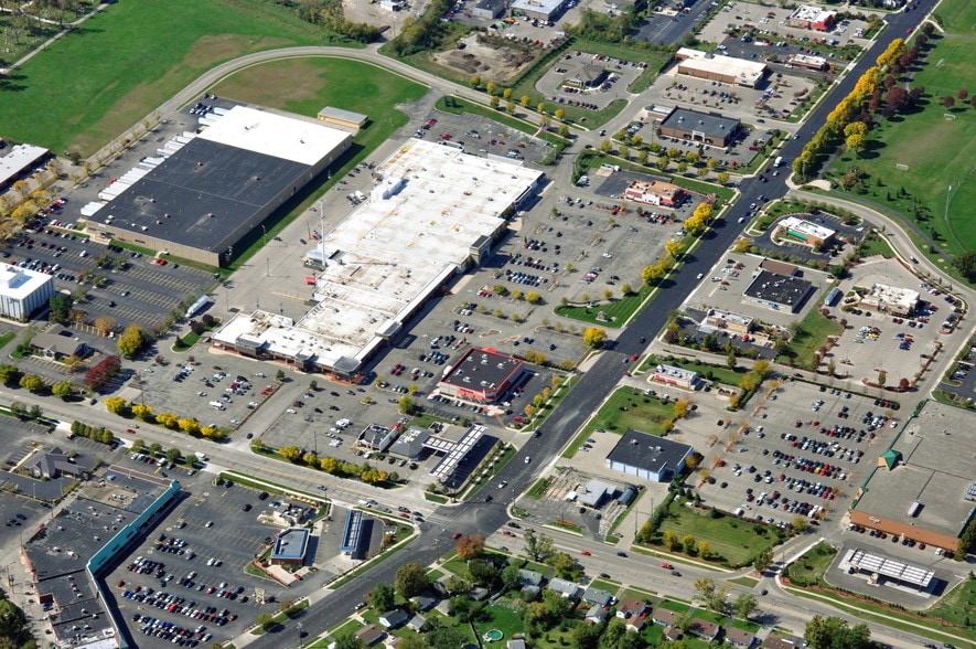 2000-2124 E Dorothy Ln, Kettering, OH à louer - Aérien - Image 2 de 7