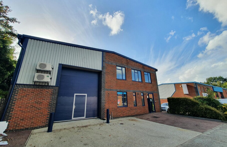 Wrecclesham Rd, Farnham for lease - Building Photo - Image 1 of 1