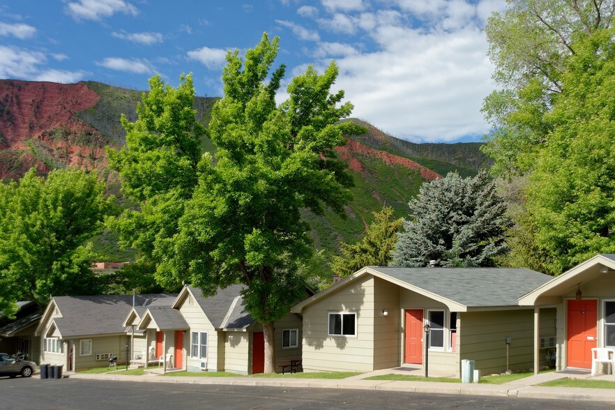 51637 Highway 6, Glenwood Springs, CO à vendre - Photo principale - Image 1 de 45