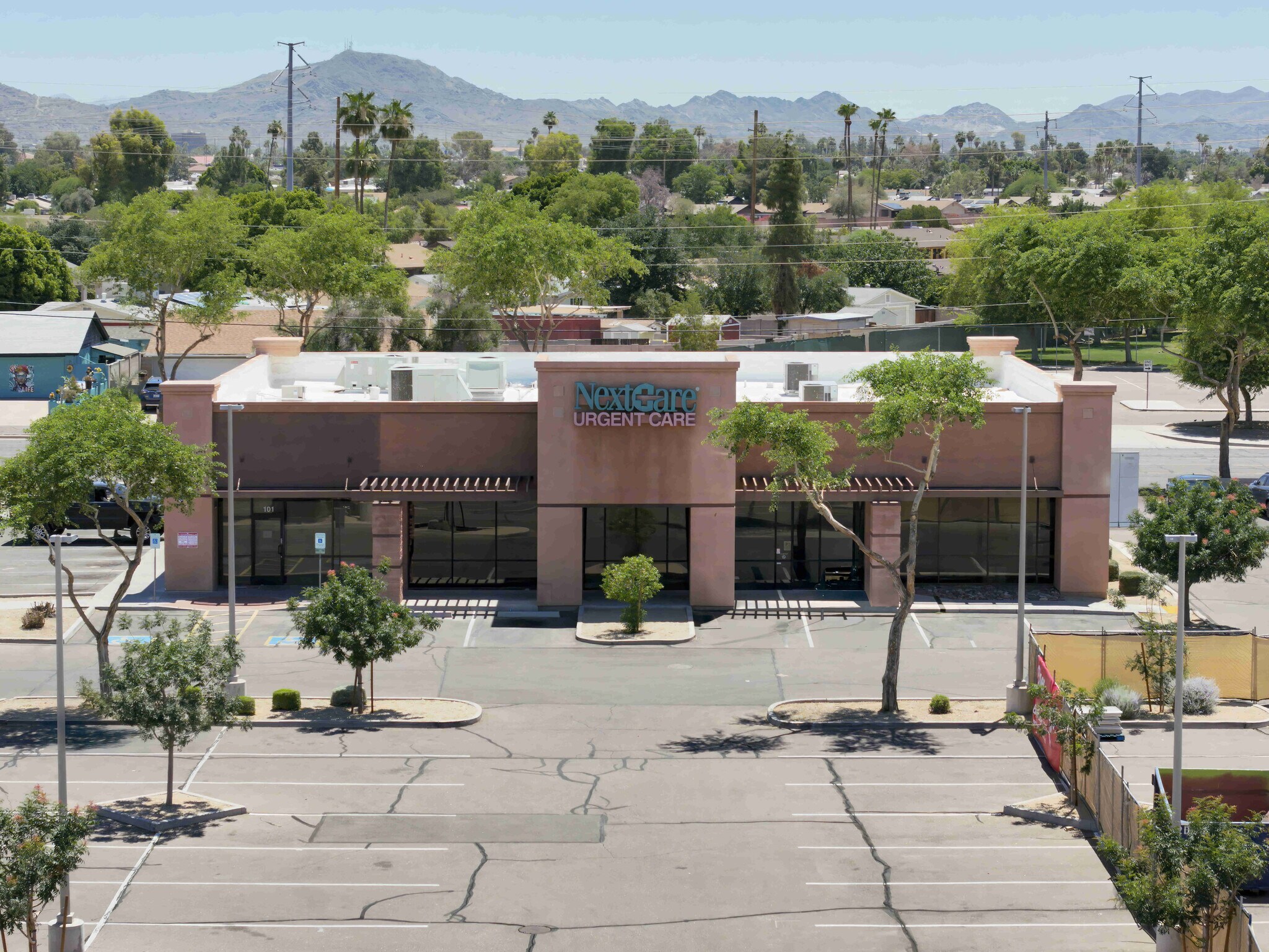 10240 N 43rd Ave, Glendale, AZ à vendre Photo principale- Image 1 de 17