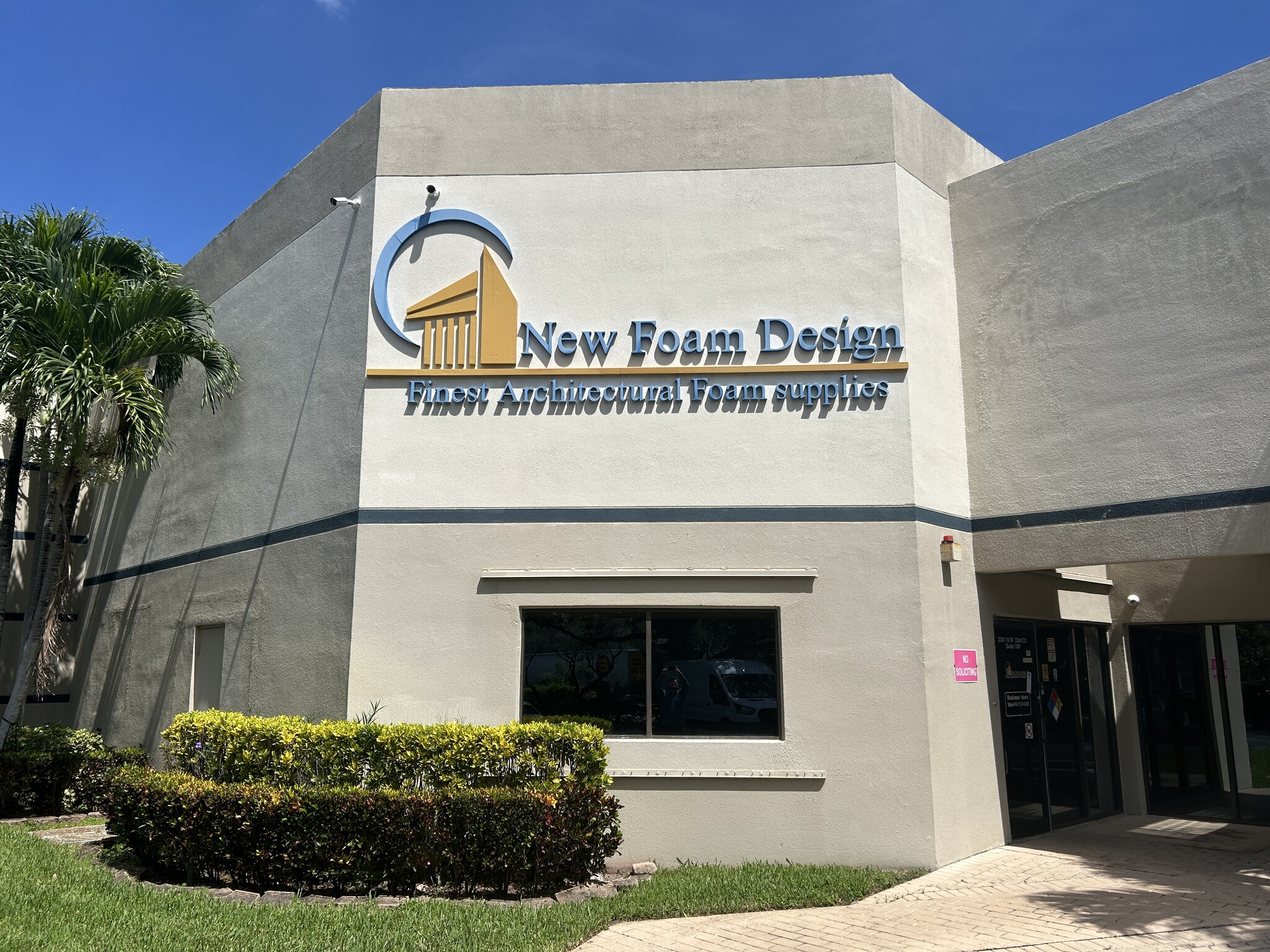 2101 NW 33rd St, Pompano Beach, FL for lease Building Photo- Image 1 of 12