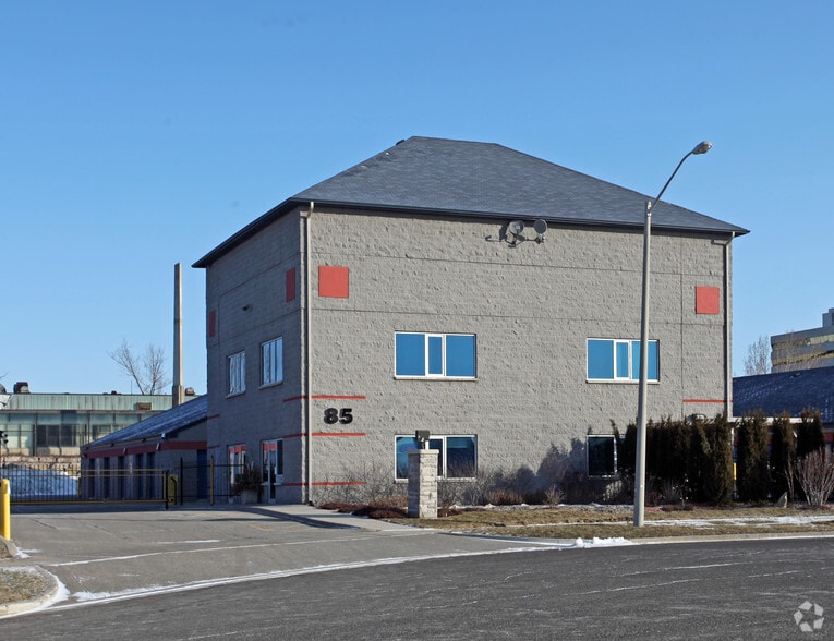 85 Executive Ct, Toronto, ON for lease - Primary Photo - Image 1 of 2