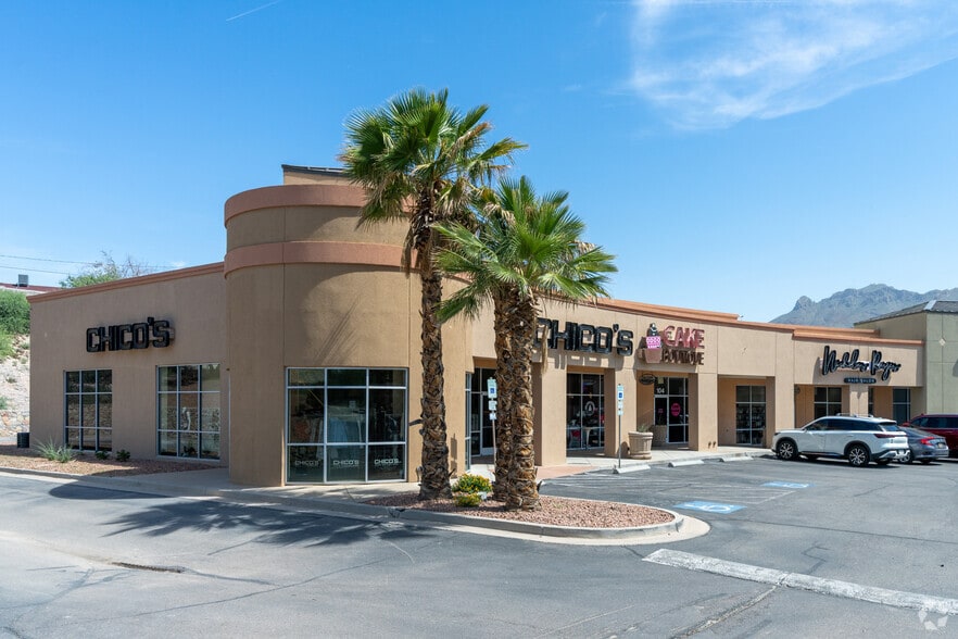 5860 N Mesa Dr, El Paso, TX for lease - Primary Photo - Image 1 of 20