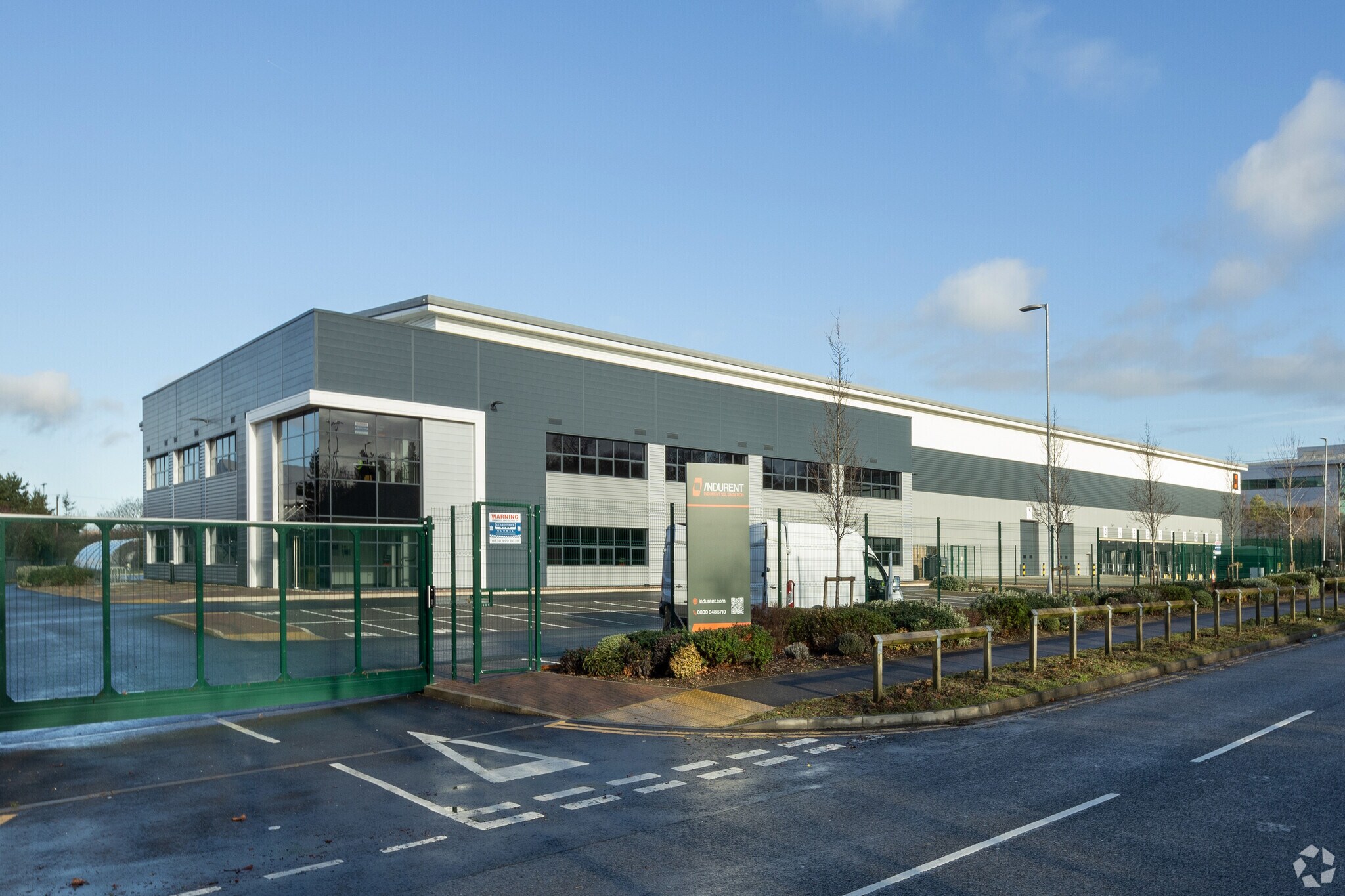 122 Basildon Endeavour Point, Basildon for lease Primary Photo- Image 1 of 15