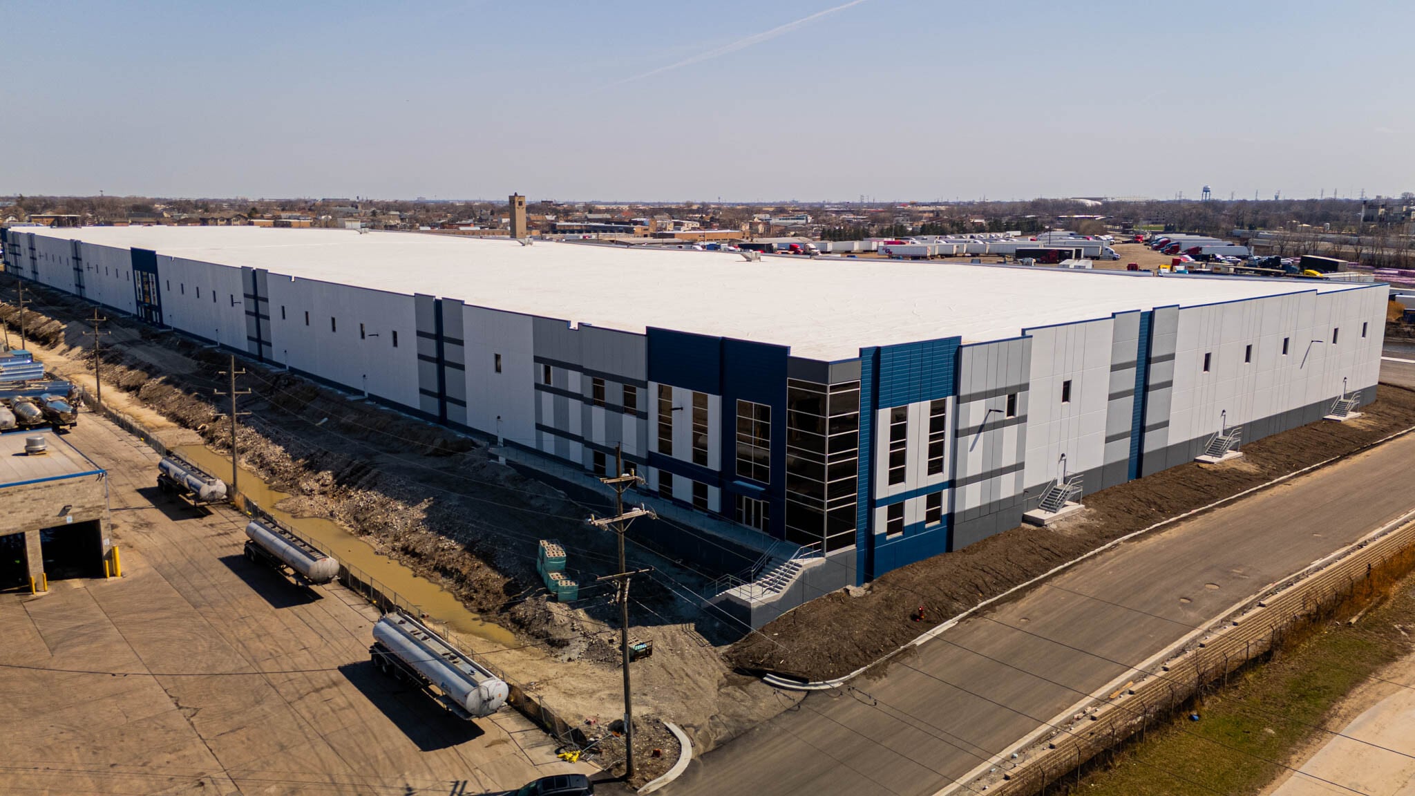 7955 W 59th St, Summit, IL for lease Primary Photo- Image 1 of 7