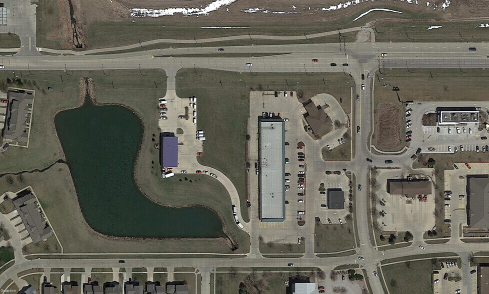 1200 E 1st St, Grimes, IA à louer - Photo du bâtiment - Image 1 de 3