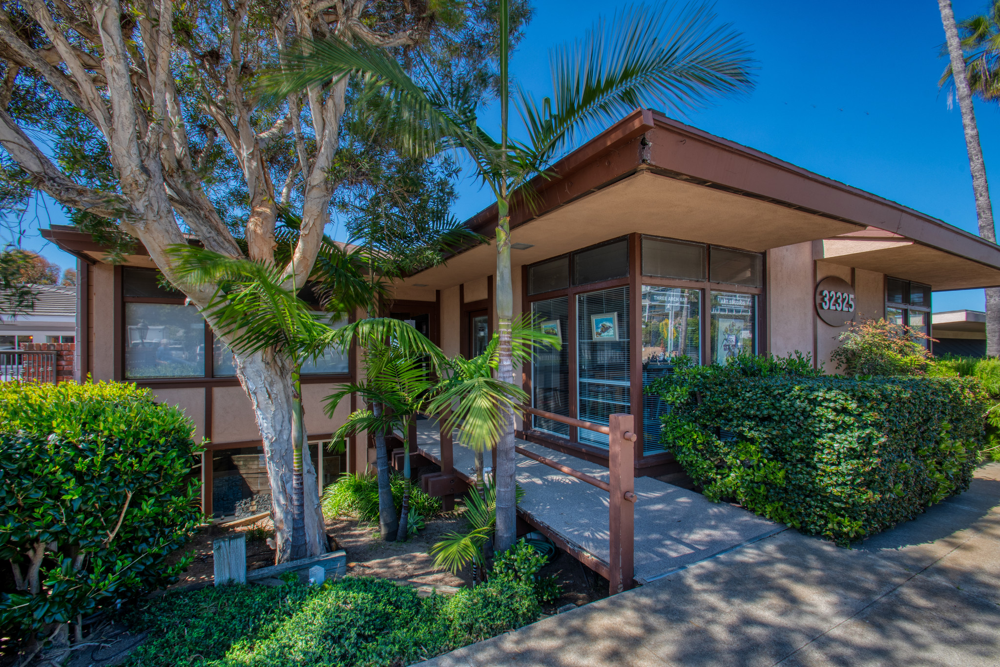 32325 S Coast Hwy, Laguna Beach, CA à vendre Photo principale- Image 1 de 1