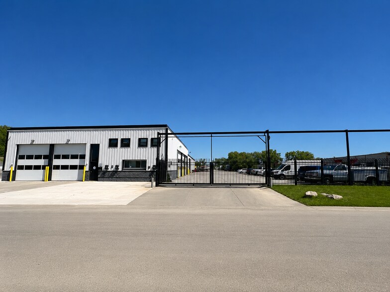 2626 E 139th St, Burnham, IL à vendre - Photo du bâtiment - Image 2 de 33