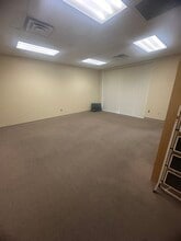 231-233 S Lemon Ave, Walnut, CA à louer Photo intérieure- Image 1 de 3