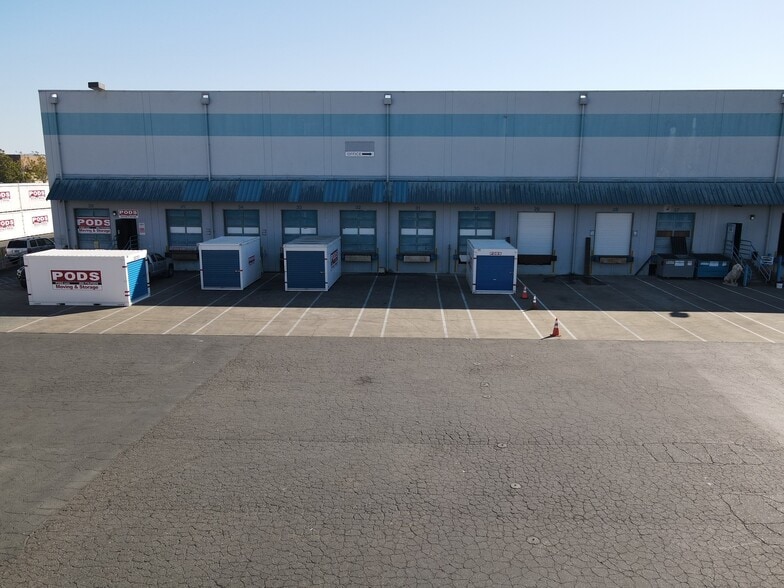 3000 Dutton Ave, Santa Rosa, CA for lease - Building Photo - Image 3 of 5