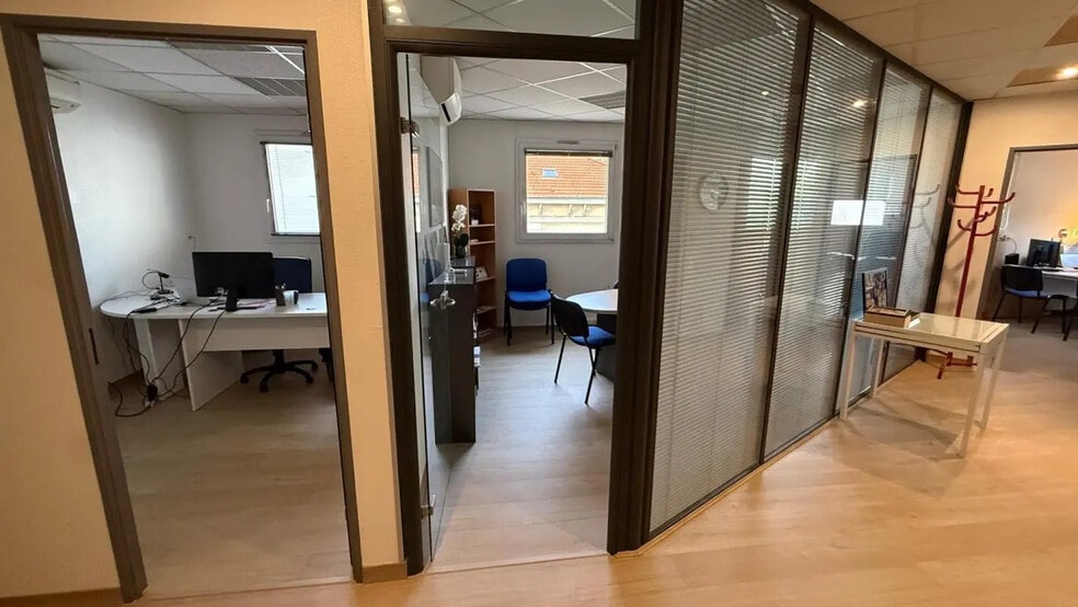 Flex in Nîmes for sale - Interior Photo - Image 3 of 11