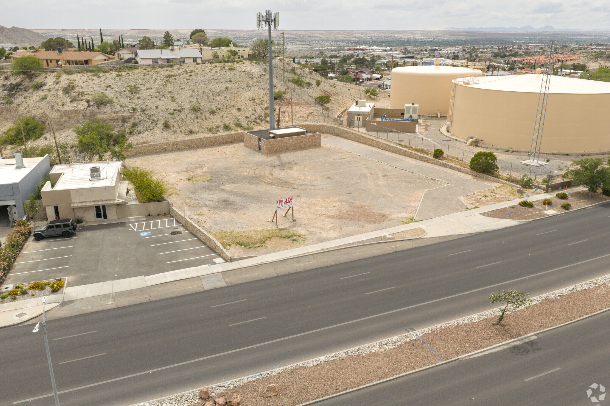 5361 N St, El Paso, TX à louer Photo principale- Image 1 de 3