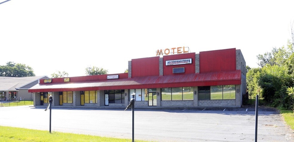 658 Rt-211, Middletown, NY for sale - Building Photo - Image 2 of 4