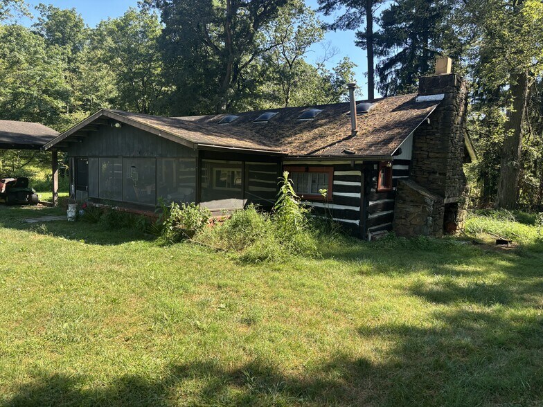 628 Cooper Rd, Monroeville, PA à vendre - Photo du bâtiment - Image 2 de 4
