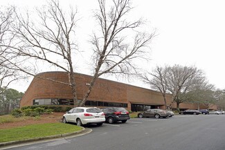 Plus de détails pour 2500 Meadowbrook Pky, Duluth, GA - Industriel à louer