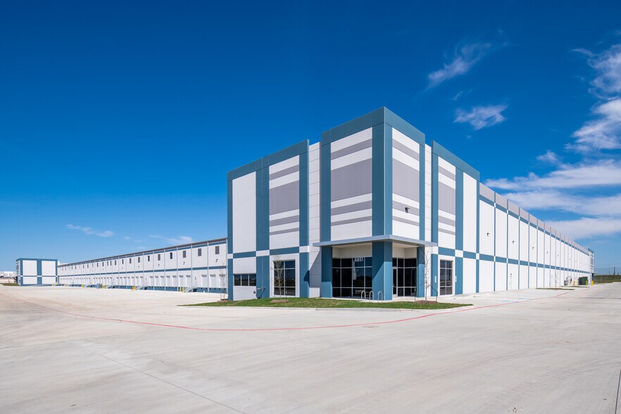 6851 Cal Turner Dr, San Antonio, TX à louer - Photo du bâtiment - Image 1 de 23