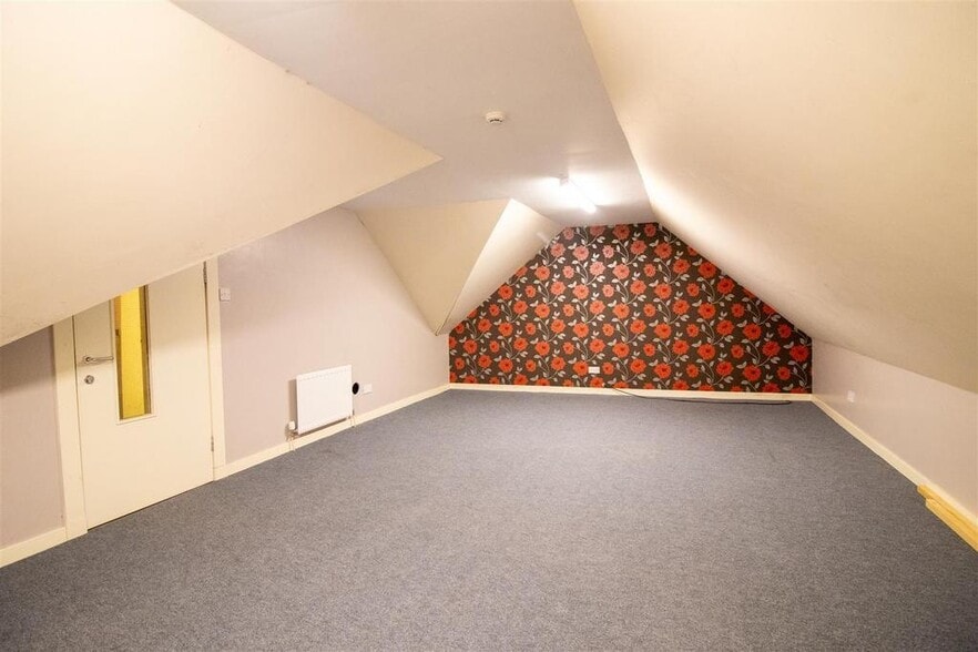 27 High St, Hawick for lease - Building Photo - Image 3 of 27