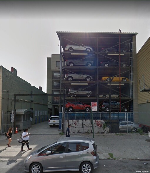 102 Wyckoff Ave, Brooklyn, NY for sale - Building Photo - Image 3 of 6