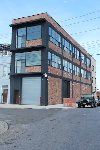 53-19 46th St, Maspeth, NY for lease - Building Photo - Image 3 of 8