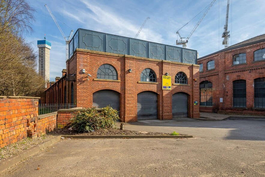 Graingers Way, Leeds for lease - Building Photo - Image 3 of 22