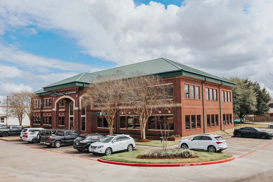 6302 W Broadway St, Pearland, TX à louer - Photo du bâtiment - Image 3 de 25