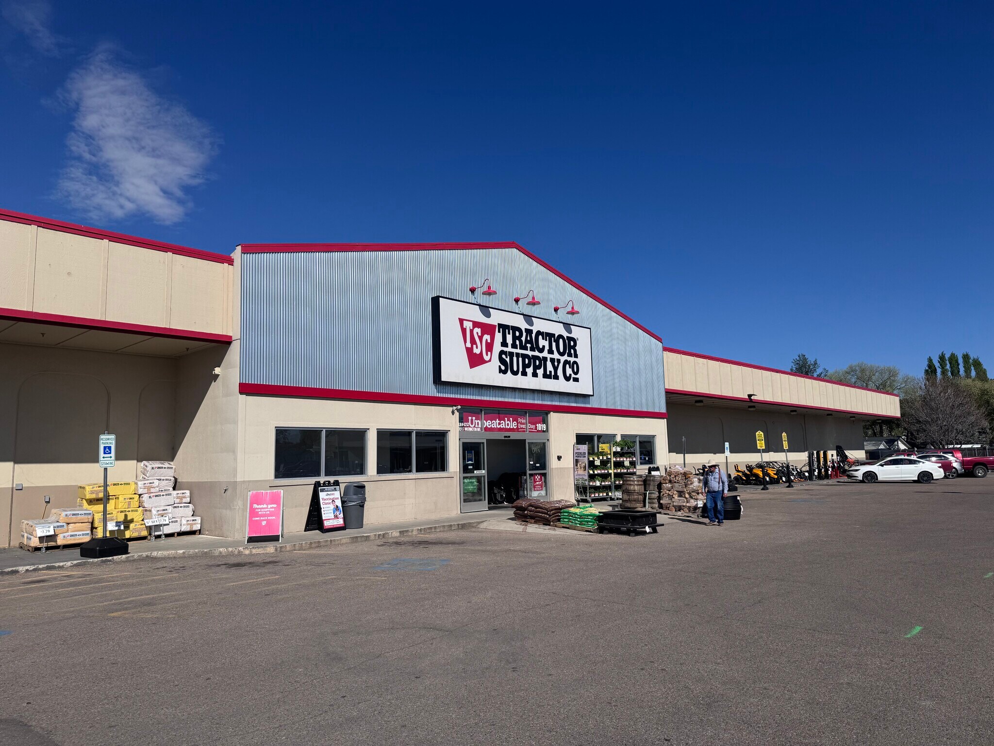 1019 S Washington Ave, Emmett, ID for sale Building Photo- Image 1 of 5