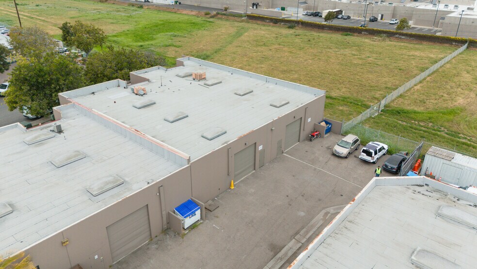 1413 Jayken Way, Chula Vista, CA à vendre - Photo du bâtiment - Image 2 de 16