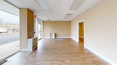 506 Manchester Expy, Columbus, GA for lease Interior Photo- Image 2 of 7