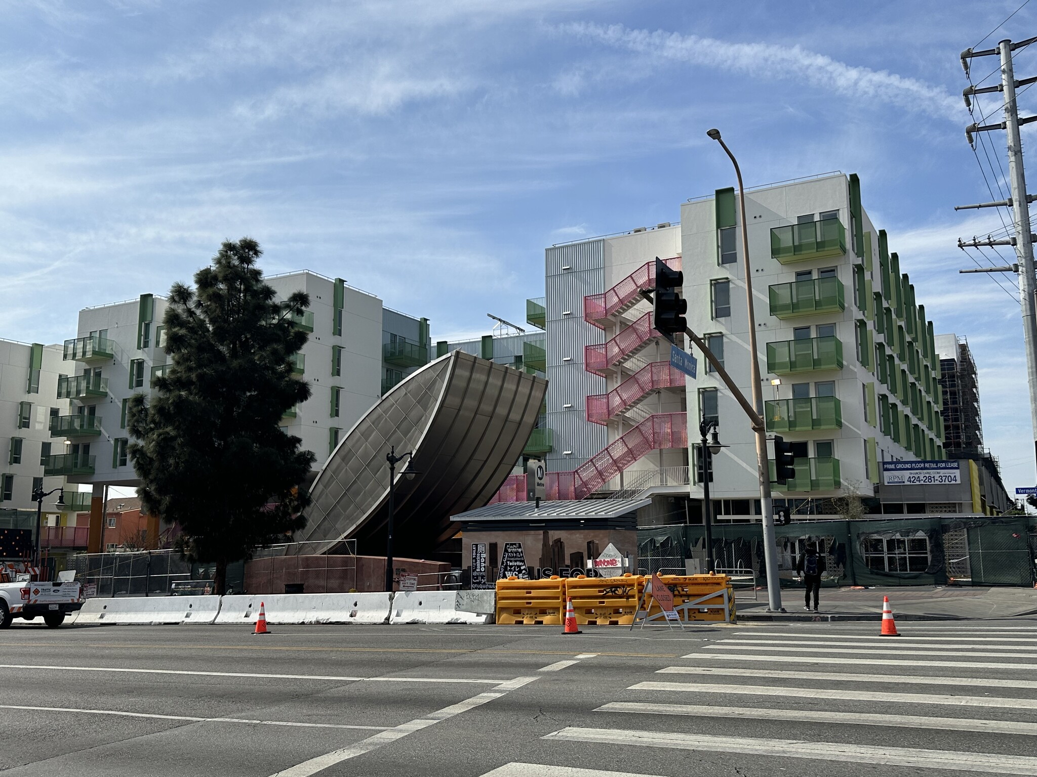 1021 N Vermont Ave, Los Angeles, CA for lease Building Photo- Image 1 of 6