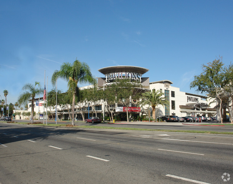 8951 Santa Monica Blvd, West Hollywood, CA à louer - Photo du bâtiment - Image 3 de 13