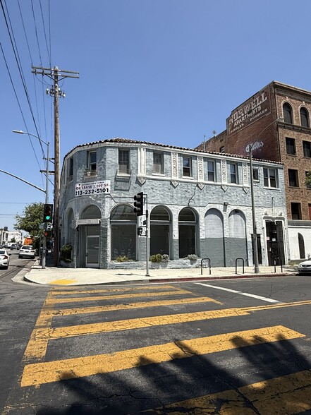 4356-4378 W 3rd St, Los Angeles, CA for lease - Building Photo - Image 3 of 24