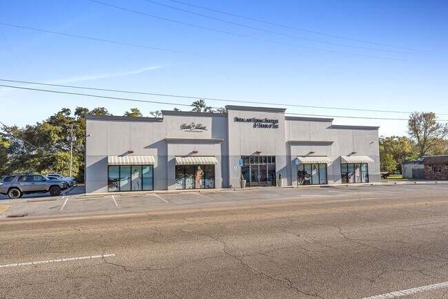 Plus de détails pour 1720 Pass Rd, Gulfport, MS - Commerce de détail à vendre