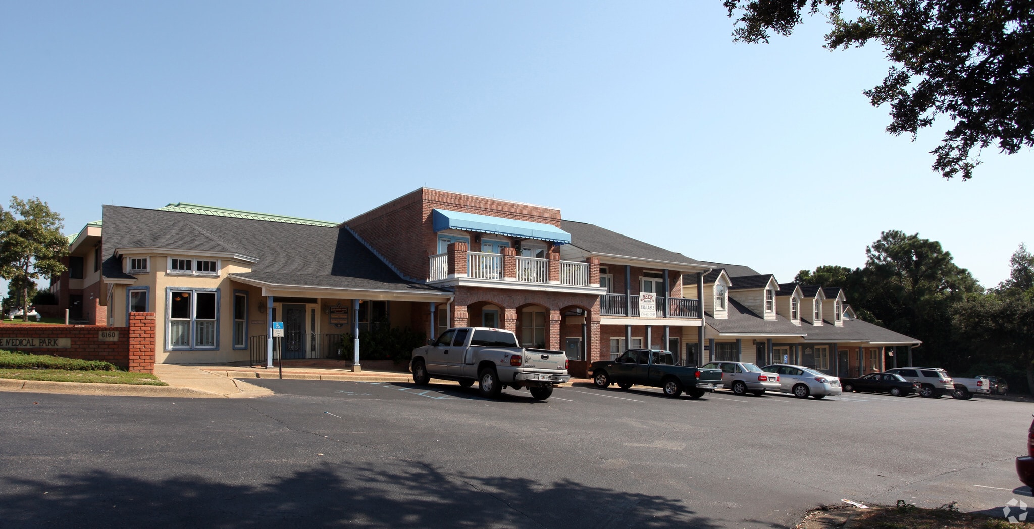 6160 N Davis Hwy, Pensacola, FL for lease Primary Photo- Image 1 of 35