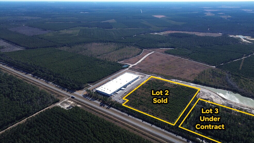 3811 International Blvd NE blvd, Leland, NC à vendre - Photo du bâtiment - Image 2 de 6