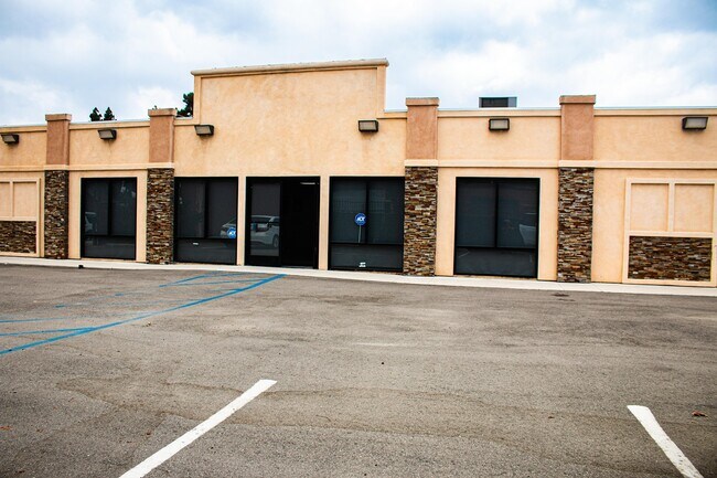 Plus de détails pour 3152 Martin Luther King Jr Blvd, Lynwood, CA - Commerce de détail à vendre