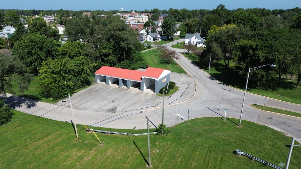 222 E Water Street, Alexandria, IN à vendre - Photo du bâtiment - Image 1 de 4