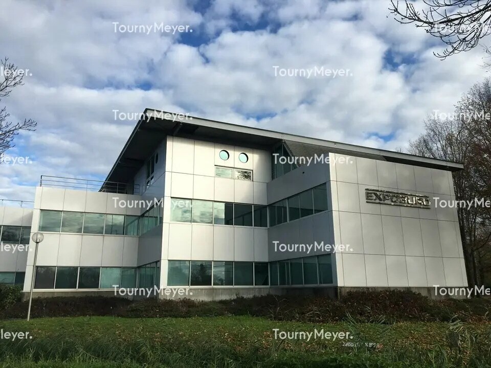 Office in Bordeaux for lease Building Photo- Image 1 of 8