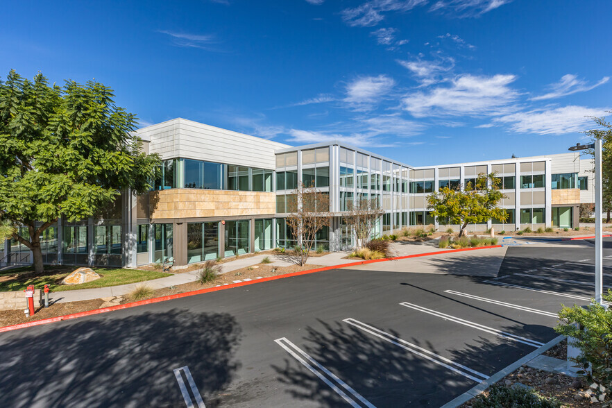 10616 Scripps Summit Ct, San Diego, CA for lease - Building Photo - Image 1 of 10