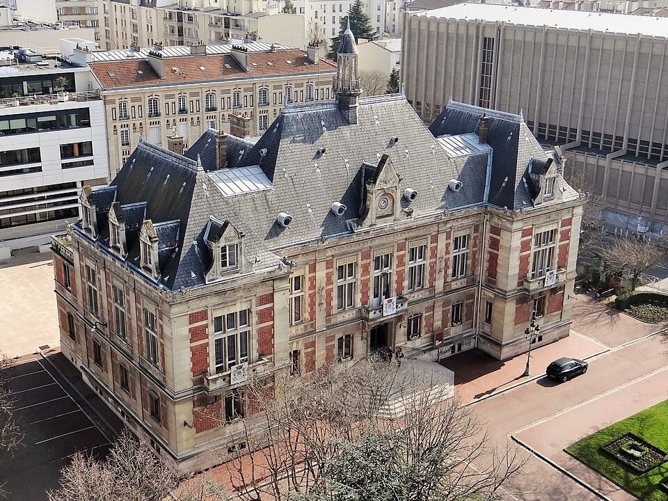 Retail in Montrouge for sale Building Photo- Image 1 of 6