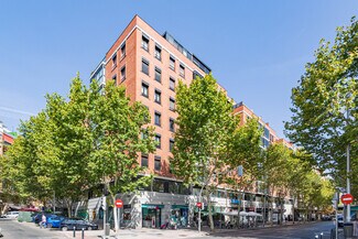 Plus de détails pour Commerce de détail à louer