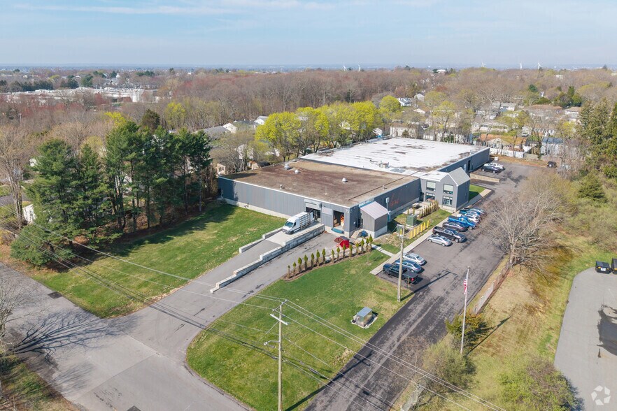 75 Tripps Ln, Riverside, RI à louer - Aérien - Image 3 de 4