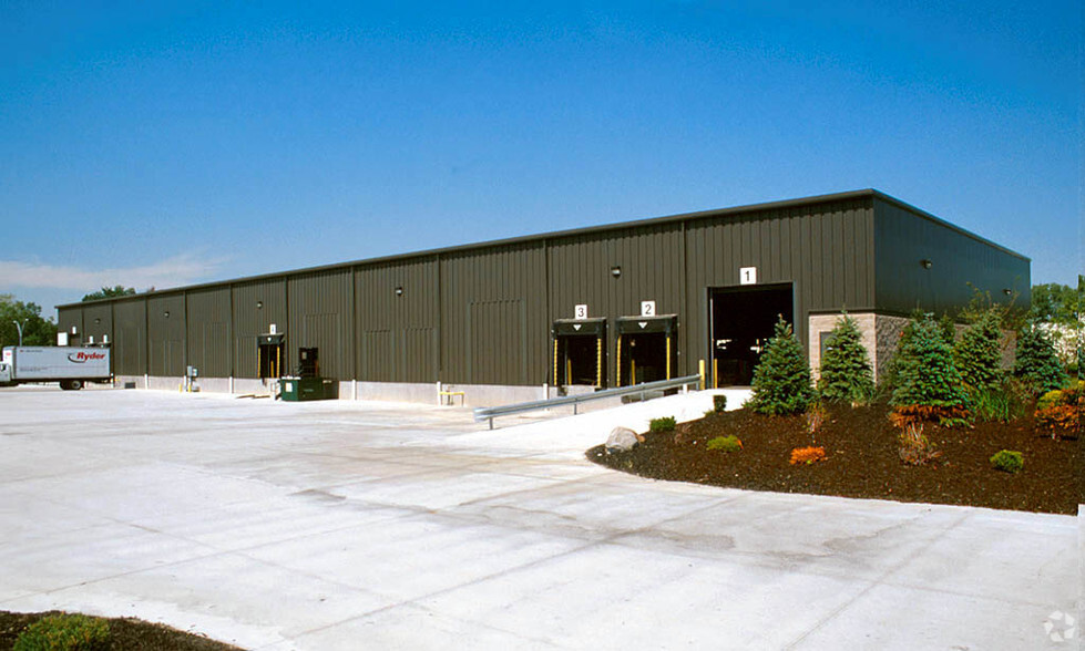 4550 Hinckley Ind Pky, Cleveland, OH à louer - Autre - Image 2 de 3