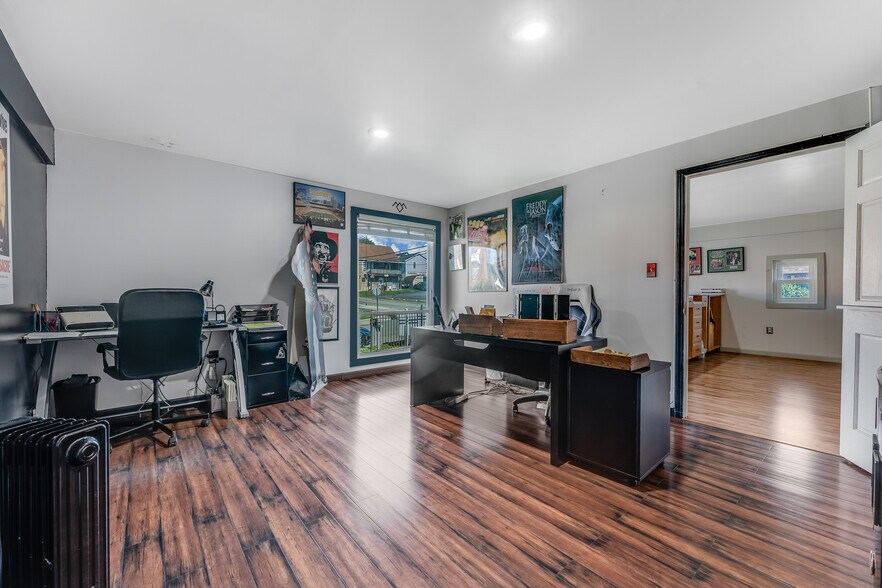 216 Maryland Ave, Nutter Fort, WV à vendre - Photo du bâtiment - Image 3 de 12