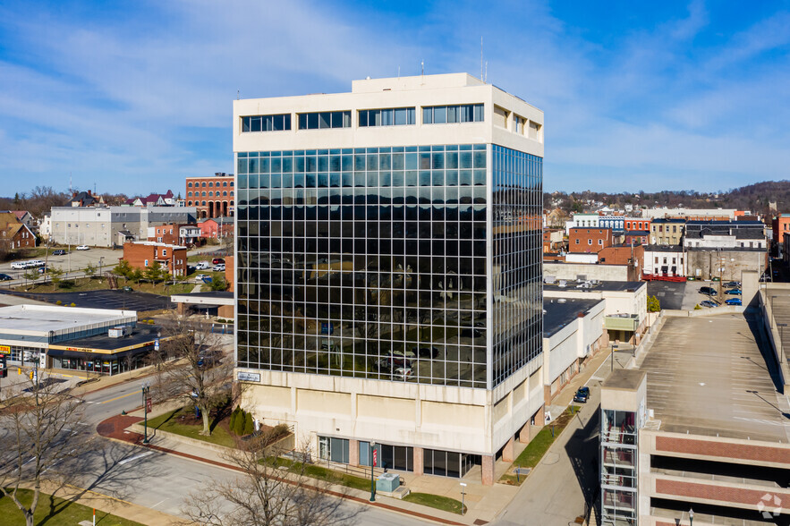 90 W Chestnut St, Washington, PA à vendre - Photo principale - Image 1 de 12