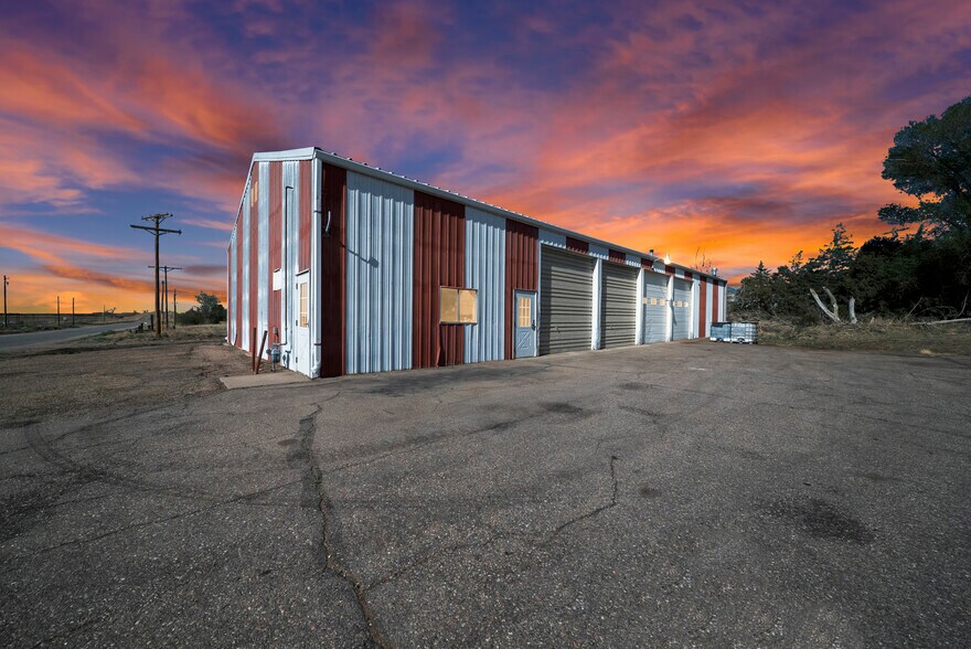 104 Main St, Wiggins, CO à vendre - Photo du bâtiment - Image 3 de 33