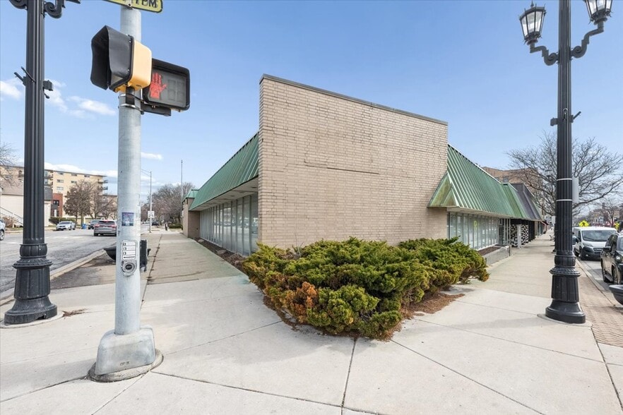 7525 W Madison St, Forest Park, IL for lease - Building Photo - Image 2 of 38