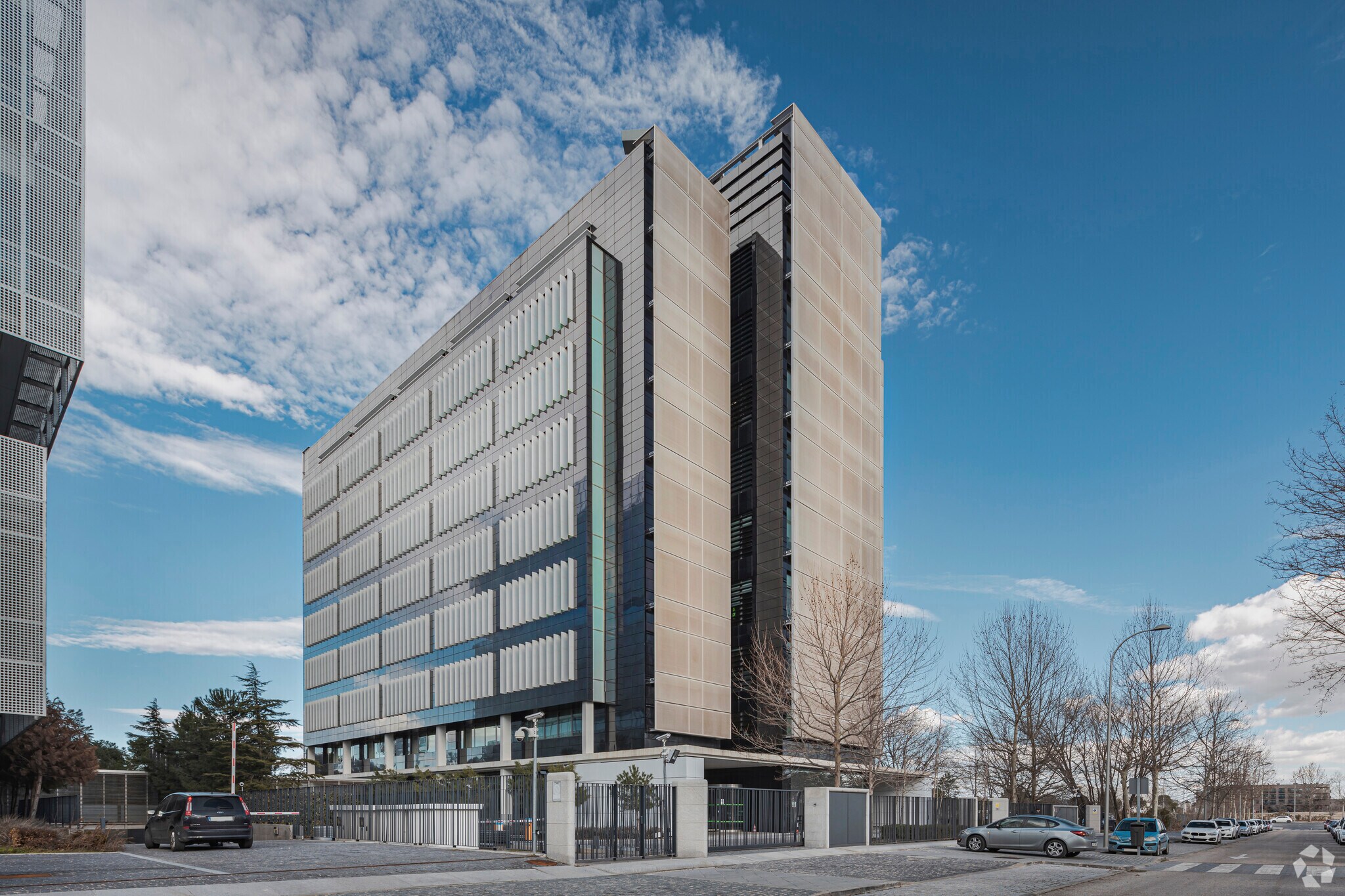 Avenida Aragón, 404-404, Madrid, Madrid for lease Primary Photo- Image 1 of 8