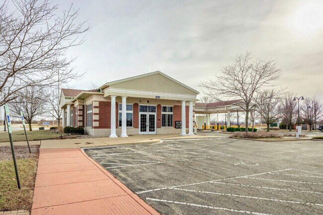 Plus de détails pour 430 E Mississippi Ave, Elwood, IL - Commerce de détail à vendre